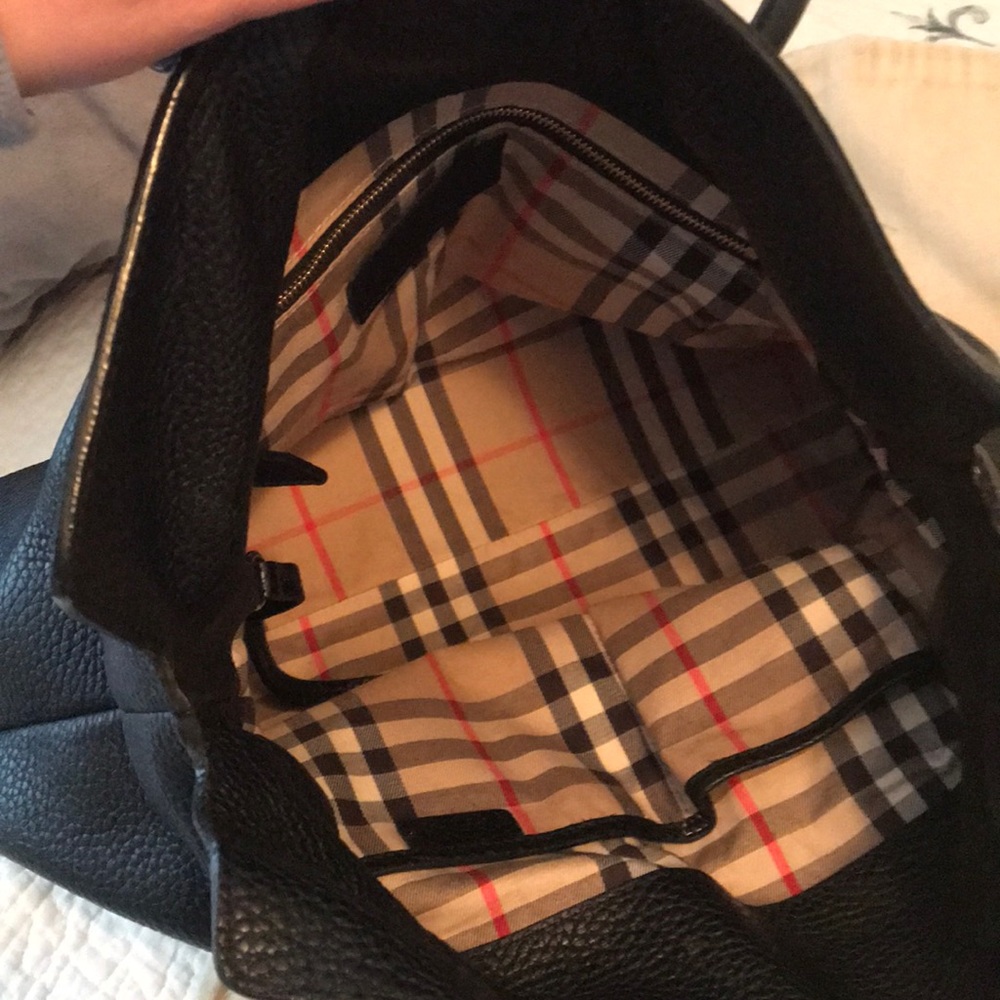 Burberry Baynard Tote - Picture 4 of 6